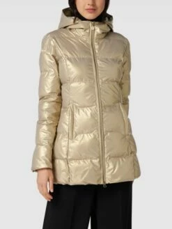 EA7 Emporio Armani Steppmaentel Mit Kapuze Modell 'GIUBOTTO' - Gold -WINTERMÄNTEL Verkaufs-Shop 6914ol21a18j8j24ad648hqg9oq4al9m71b4akpj896k4hal6ks58kpj8t9k6kij9t1l2j2e8cskoi1l6l3j0dhmcgo68e1m6hgj8d9k68o38e1lc4smaob560qm2p9jclj34p8