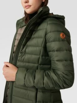 SAVE THE DUCK Steppmantel Mit Abnehmbarer Kapuze Modell 'Carol' - Olivgrün 7 SAVE THE DUCK Steppmantel Mit Abnehmbarer Kapuze Modell 'Carol' - Olivgrün -WINTERMÄNTEL Verkaufs-Shop 697kah9p9t3jijhl98rkighm91146h21958kgdih84s38i9had4jic2fa553ee9h71a34e2k8krjak9i8l3j8d9j6lim4dj16phj6d1kcgs66e9jckq66ob66kp3aeb670p36pg