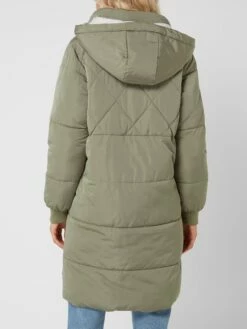 Nümph Steppmantel Mit Kapuze Modell 'Betri' - Olivgrün -WINTERMÄNTEL Verkaufs-Shop 6gr3ekhp65akkhqe6tb3eihj94s4gh289cok8dhp9p6jalhoa19jgii5899kekig91238d2d8gp3al2i8p3j2cr1cko68p1pckrmachk6krmaohnchgjie1kchgmaoj3cko3ic0