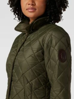 Polo Ralph Lauren Steppmantel Mit Label-Patch - Olivgrün -WINTERMÄNTEL Verkaufs-Shop 6hak2gaaahb4qhq2896laci894rj8da68l132h9k6osj0lalap2kchppap552l24al1kskpp756kck2e8oo6cchj75gj8e9jckqj8e9kcko3aohi6srjapb365im8p9o6kp30og