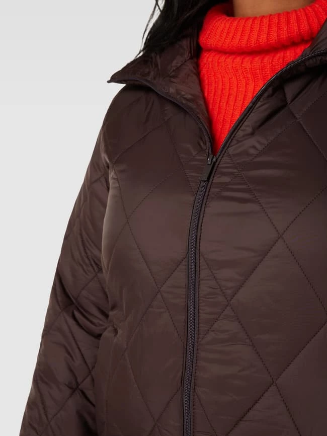KAFFE Curve PLUS SIZE Steppmantel Mit Stehkragen Modell 'KCLISANNA COAT' - Dunkelbraun 3 KAFFE Curve PLUS SIZE Steppmantel Mit Stehkragen Modell 'KCLISANNA COAT' - Dunkelbraun – Bild 3