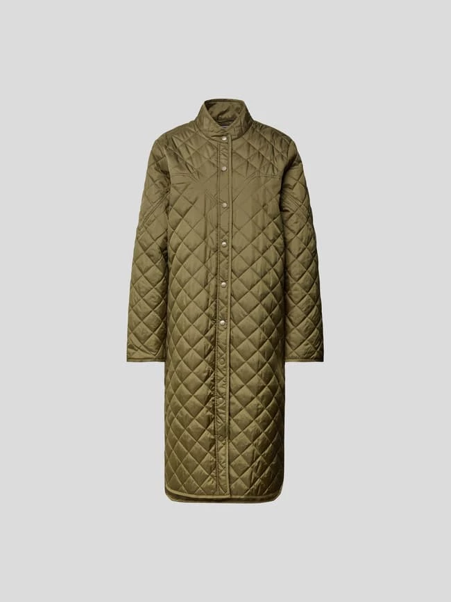 Designers Remix Steppmantel Mit Seitenschlitzen Modell 'Braga' - Olivgrün 3 Designers Remix Steppmantel Mit Seitenschlitzen Modell 'Braga' - Olivgrün – Bild 3