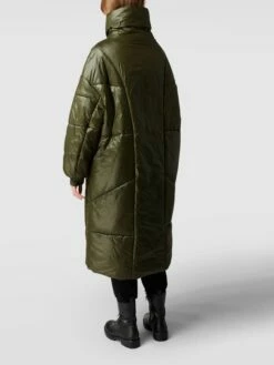 Drykorn Steppmantel Mit Stehkragen Modell 'Euston' - Olivgrün -WINTERMÄNTEL Verkaufs-Shop 853k2chl651k2d1macq4qjpn9t238i2f89258jam9oo34i1o9593ela1611kud2f9d74ah9n9h3kkh2k6t3j8c1m6ks3cdhi68q3edpk64rm4e3574q30c35chimcd9m71i3gc8