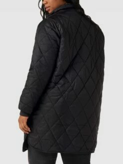 KAFFE Curve PLUS SIZE Steppmantel Mit Stehkragen Modell 'KCLISANNA COAT' - Schwarz -WINTERMÄNTEL Verkaufs-Shop 88o52l238p25ahi6693k4haba8pj6gq66pa4ehi39d1k2lah998j2kq9a13kcj9g9p244hhgad2l8h2864o6cphj64s38db4ccq62chkcphm2ohh71hj2dr2cosj8ohocgoj2do