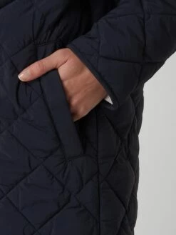 Fuchs Schmitt Light-Steppmantel Mit Stehkragen - Marineblau -WINTERMÄNTEL Verkaufs-Shop 88p46j2m693j8c2j8h84qiqg856kaci36p84kc2a8d5kakq88l6k2cq39t534c1ka94j4iaha8p34ka3ap3mae3160rj2c3565ij6p9k6gqjce316ss36e9g61hj4cb6cco62oo