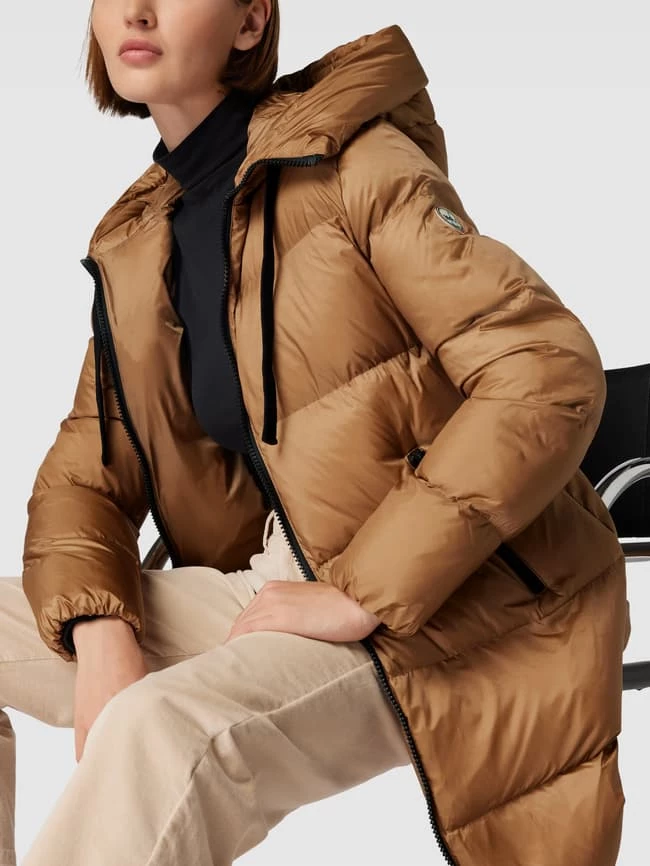 No.1 Como Steppmantel Mit Kapuze Modell 'LEONIE' - Beige 3 No.1 Como Steppmantel Mit Kapuze Modell 'LEONIE' - Beige – Bild 3