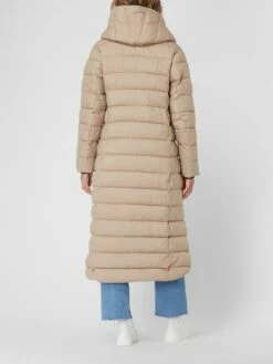 Didriksons Steppmantel Mit Kapuze Modell 'Stella' - Beige -WINTERMÄNTEL Verkaufs-Shop 8coksl1n9da36gqfa17k6k1ia1134ci48p34ccil756k4dhkada4icii715kgc9m8p0kijpi8h23gc259go6cob275hjgcb2c5ijecpkcgq3ce9iclgj2dj175hjcd1g74pj2p0