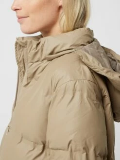 Neo Noir Steppmantel Mit Abnehmbarer Kapuze Modell 'Viviana' - Taupe -WINTERMÄNTEL Verkaufs-Shop 8cqk4ia471436gq988q4siaba1b5aihj919kgh9h9l1k6giaa4p3eji99kr36j2h9lal2i1g8h130k9g653mccr6cormcc9h60r6cp9k68q3aoj4cosjcchmcpi30p32c4r3iog