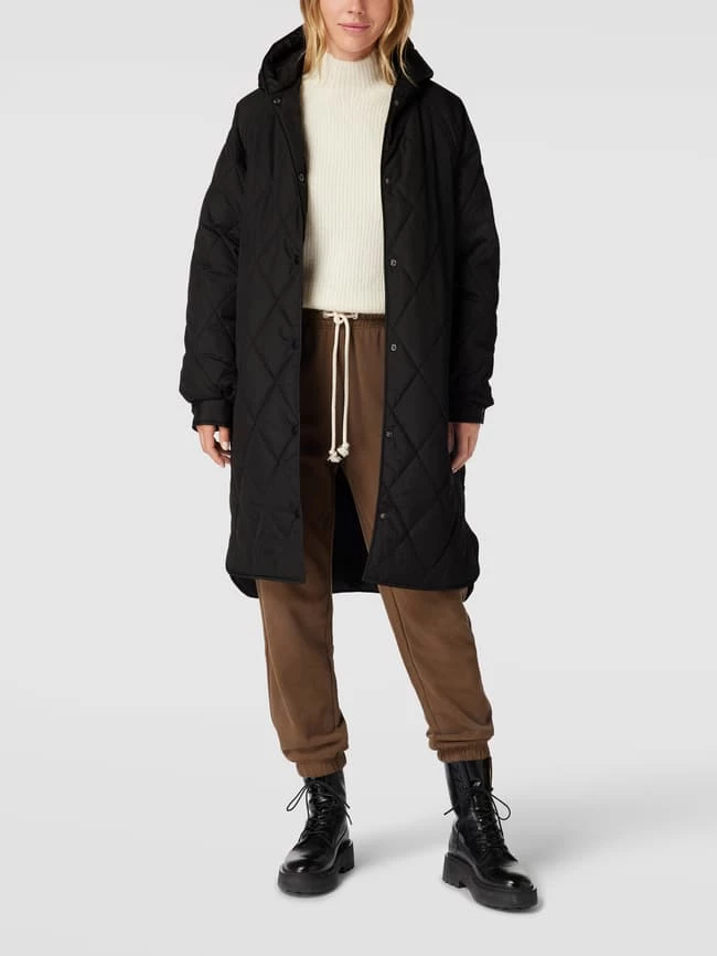 ICHI Steppmantel Mit Seitlichen Eingrifftaschen Modell 'Hansa' - Schwarz 1 ICHI Steppmantel Mit Seitlichen Eingrifftaschen Modell 'Hansa' - Schwarz