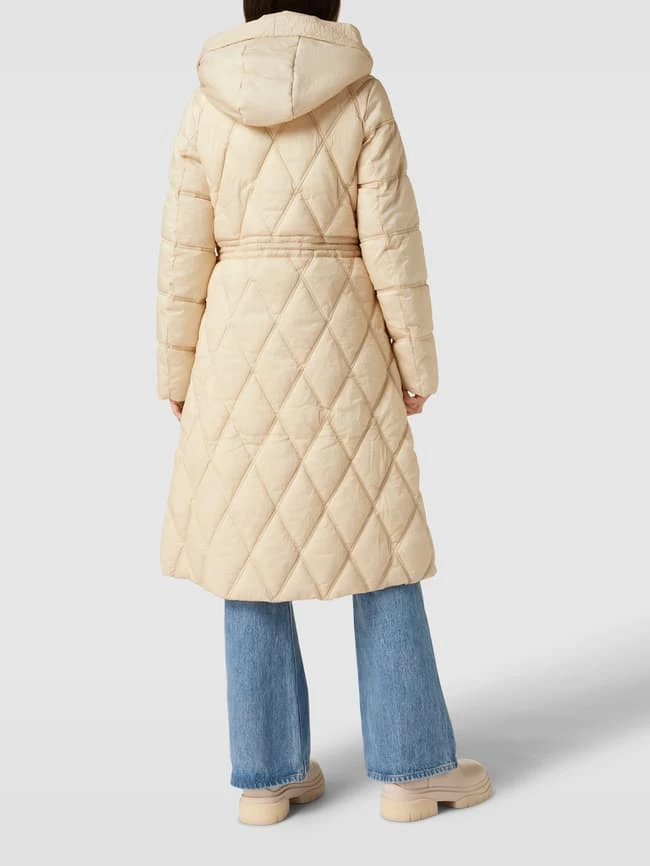 Guess Steppmantel Mit Strukturmuster Modell 'Lucille' - Sand 5 Guess Steppmantel Mit Strukturmuster Modell 'Lucille' - Sand – Bild 5