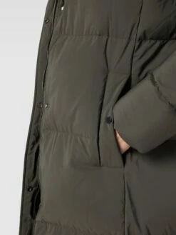 S.Oliver BLACK LABEL Daunenmantel Mit Kapuze - Khaki 7 S.Oliver BLACK LABEL Daunenmantel Mit Kapuze - Khaki -WINTERMÄNTEL Verkaufs-Shop 8gp4ejae99856da69923cdiga58l8iqb6124mgq19h85cham8oskel2e6sr4ciql68p4ki1gal150i1p953m2cpgc4s68dj66cr6ce9k6kr38e1n6oo68db175hmcpj664om2c8