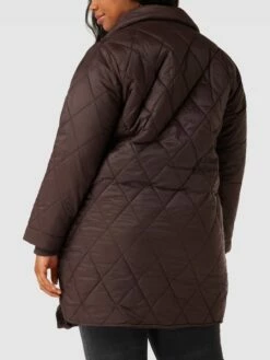 KAFFE Curve PLUS SIZE Steppmantel Mit Stehkragen Modell 'KCLISANNA COAT' - Dunkelbraun 9 KAFFE Curve PLUS SIZE Steppmantel Mit Stehkragen Modell 'KCLISANNA COAT' - Dunkelbraun -WINTERMÄNTEL Verkaufs-Shop 8gpl2c1o8l534jqm954kuhqaah954i2390s4gcqc6ta4egq999956h1h8spkqdpl9p842h259kqkekpoah3mce1lcoqm2cr46cq30dhk6hj3ee3465h32c1k68oj6d9j71h3cd0