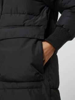 Embassy Of Bricks & Logs Steppmantel Mit Kapuze - Schwarz 7 Embassy Of Bricks & Logs Steppmantel Mit Kapuze - Schwarz -WINTERMÄNTEL Verkaufs-Shop 8l6jai2kada4sc278sslclai6sq3ej2hal0lcgqh8gr4ui9o9d2l8ga19l0l6c9gap636hpm6l0j0gqi6ko38db560sj6cpm75j34e1k6cr32e1m65imaopnc4s3eohmcop62o8