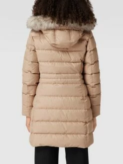 Tommy Hilfiger Mantel Mit Label-Details - Beige -WINTERMÄNTEL Verkaufs-Shop 953l0h276p54ccqd69942d2eap9kej1h8d75cda59gqkgdi16lajaiqa90oj2jqe70rl4h2j9l938hik94o6cob368rj8phmccr36opk6sp3geb2cko3cchjc4rm8p1jc4o3ipg