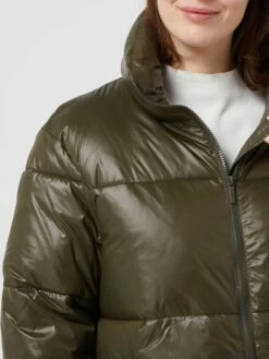 Jake*s Collection Steppjacke Mit Reißverschlusstaschen - Schilf 7 Jake*s Collection Steppjacke Mit Reißverschlusstaschen - Schilf -WINTERMÄNTEL Verkaufs-Shop 957kgl2771644iib6gpj6gi29da34hq99l2k8jq28594eja66gs46gaa9d444ghm6583ei2i9134si2h90o3ecb574pm4chhc4pjgp9k6sr6cohp74pj0phl68rm6pb56hj62d0