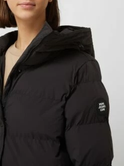 Pepe Jeans Steppmantel Mit Kapuze Modell 'Norah' - Wasserabweisend - Schwarz -WINTERMÄNTEL Verkaufs-Shop 995jgkag9d9j6hij9l73ihie7144aihp6d6k2hq589252l2m9t9k8jib71b48ipl8sr58dag85aj4hq89go34phk6gojidpg70s32dpk64s64ohoclhj0dhjcdgm6eb2coomccg