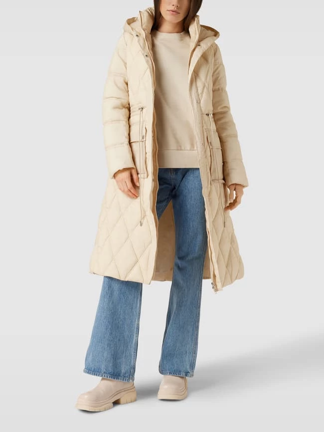 Guess Steppmantel Mit Strukturmuster Modell 'Lucille' - Sand 1 Guess Steppmantel Mit Strukturmuster Modell 'Lucille' - Sand