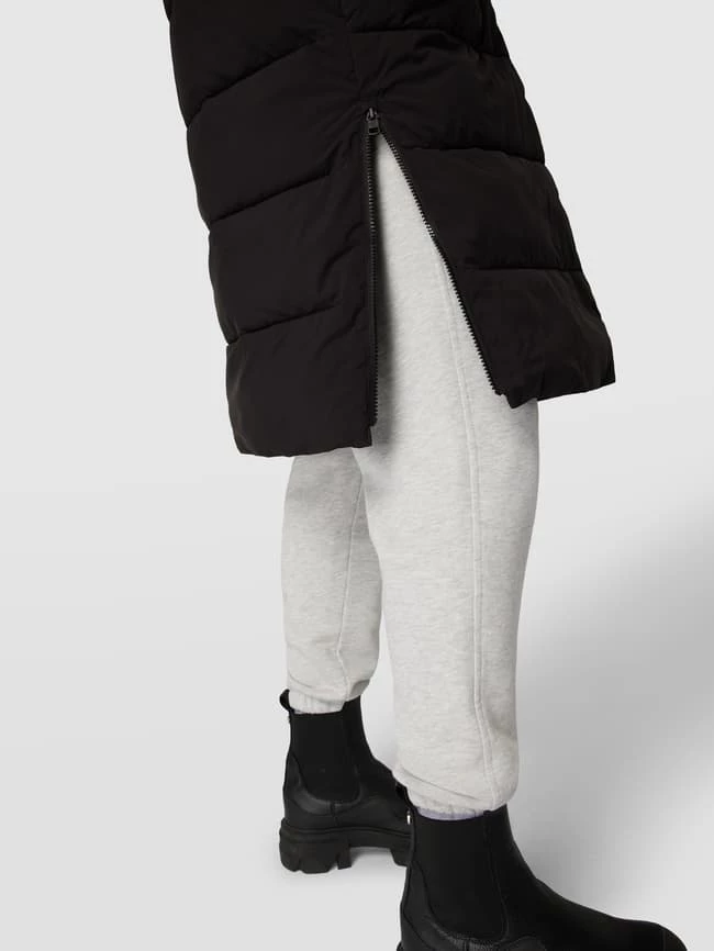 Calvin Klein Jeans Steppmantel Mit Abnehmbarer Kapuze - Schwarz 3 Calvin Klein Jeans Steppmantel Mit Abnehmbarer Kapuze - Schwarz – Bild 3