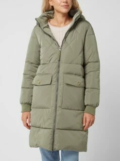 Nümph Steppmantel Mit Kapuze Modell 'Betri' - Olivgrün -WINTERMÄNTEL Verkaufs-Shop 9p74aj1h9d8l2da89pakiihn8t7j4cpi917jch2e953l0j9ma1akueai75834gih9kpk4dq58t8jcc1h84o64o9l60p64p1mc8q30cpk6tim4e9n64q30cb370s36dhn68oj6do