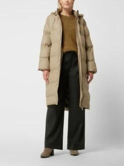 Neo Noir Steppmantel Mit Abnehmbarer Kapuze Modell 'Viviana' - Taupe