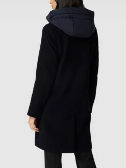 Cinque Mantel Mit Kapuzeneinsatz Modell 'MIRACLE' - Dunkelblau -WINTERMÄNTEL Verkaufs-Shop a5ajccil892kogal6l5j4ia18l2l4ka38kplcj1n6l73ij219h8jic1g9h3kcchk6583ilhiaor4skad6t3m6cj26hh3cc9gclgm6phkcdi3ae1mcdim2dpkc9j3edho6srjic0