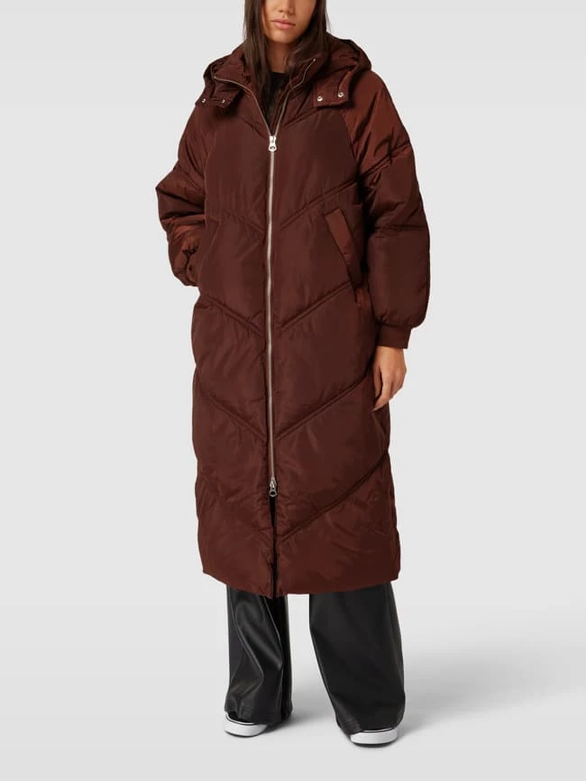 Pieces Steppmantel Mit Kapuze Modell 'PCFELICITY LONG PUFFER' - Schokobraun 4 Pieces Steppmantel Mit Kapuze Modell 'PCFELICITY LONG PUFFER' - Schokobraun – Bild 4