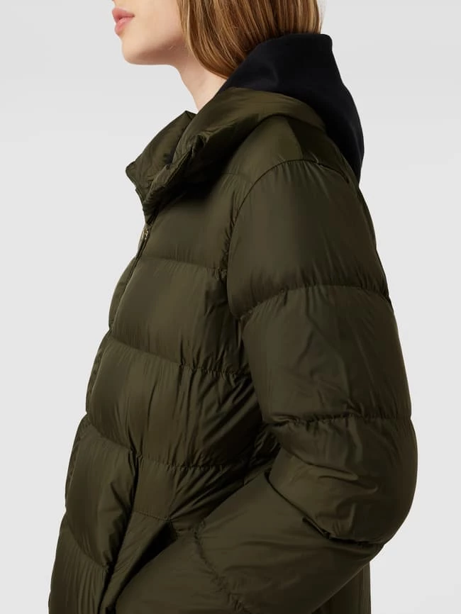 Weekend Max Mara Steppmantel Mit Eingrifftaschen - Olivgrün 3 Weekend Max Mara Steppmantel Mit Eingrifftaschen - Olivgrün – Bild 3