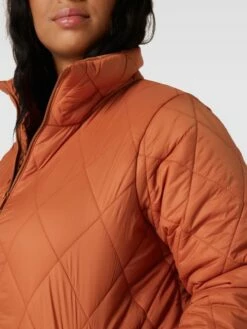 KAFFE Curve PLUS SIZE Steppmantel Mit Stehkragen Modell 'KCLISANNA COAT' - Rostrot -WINTERMÄNTEL Verkaufs-Shop acs48h2k64o58h2fap254jah64sk4d2m6l1j4chk9d33ac2c6opjic2i9t65ck2m9l44icqf6orl8e9h913jcopgclgjic3664pm2e9kc8rj8e1h6sq3cdhpcpj3id9o74r62c0