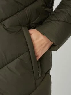 Saint Tropez Steppmantel Mit Wattierung - Khaki -WINTERMÄNTEL Verkaufs-Shop aks48gah910laj1m8go3eeaa8d6l4hpp6934ahhj74rkei2j6l84sca3a91l2jq86kqlcdag9d646dif9p3jiob270pjgcphc4pjid9k75h36e3170r3ap9gcdhj4c31ccp3gdo